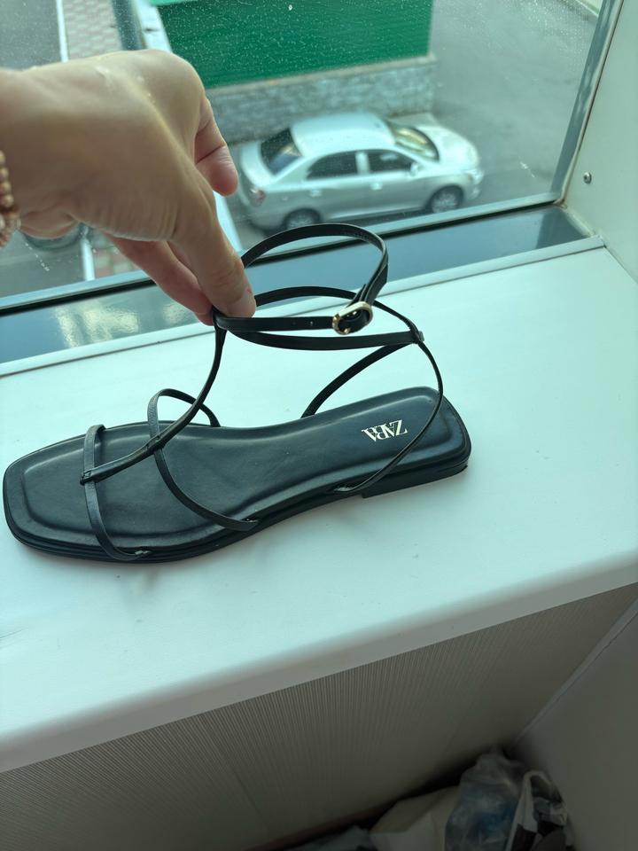 Босоножки Zara