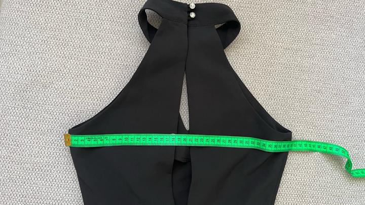 Черное коктейльное платье Lichi