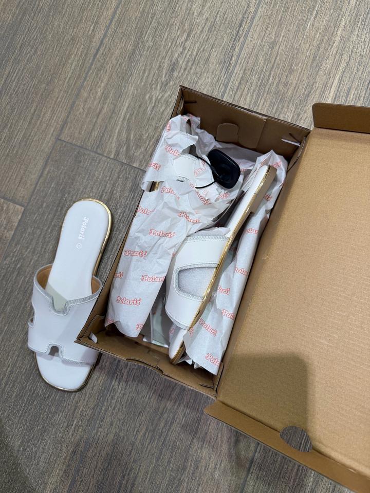 Женин шлепанцы