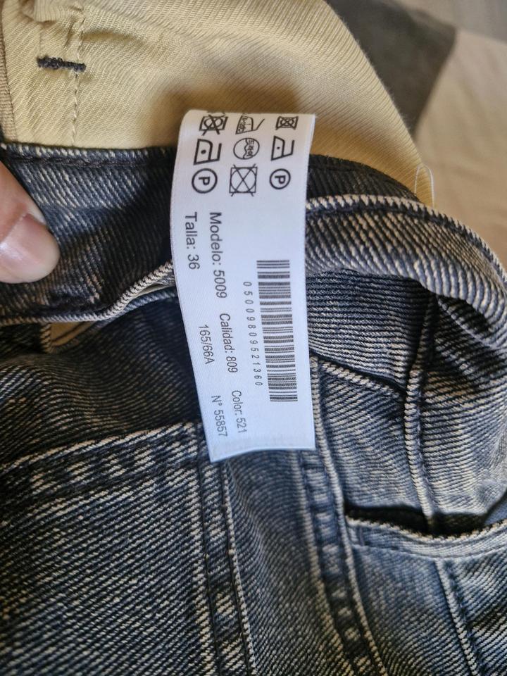 Джинсы Massimo dutti