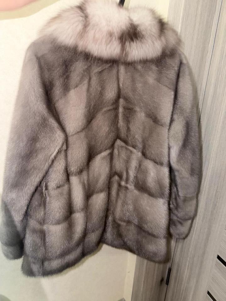 Норковая шуба с воротником из соболя