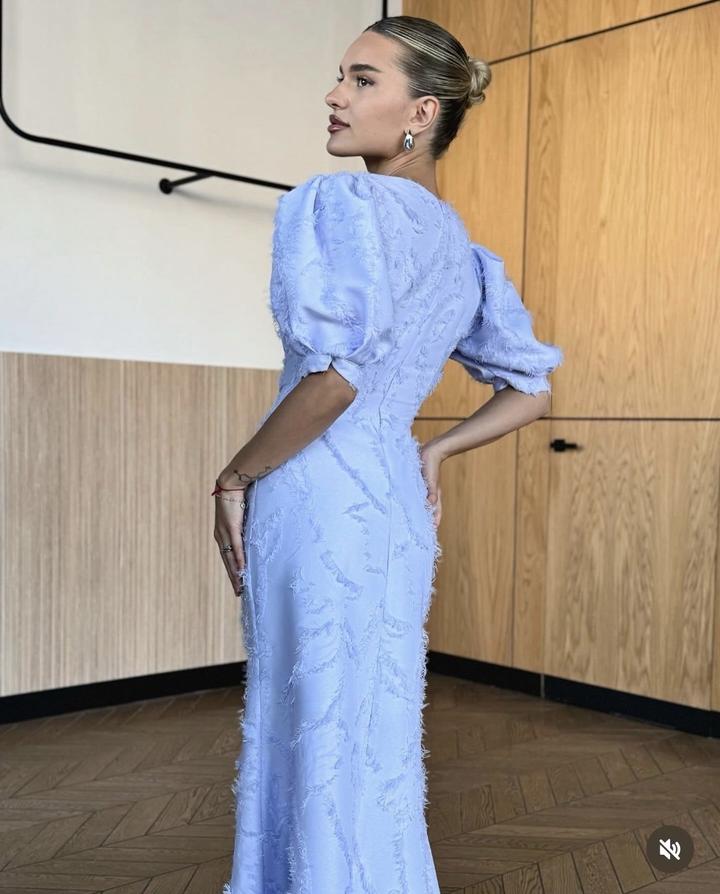 Платье с 3D эффектом местного бренда