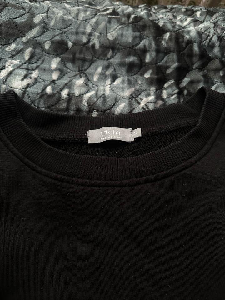 Lichi Минимализм в чёрном