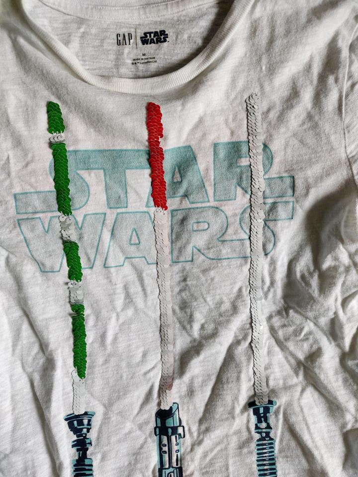 Футболка GAP Star Wars (Звездные войны) с объемными мечами, размер M (140-150 см