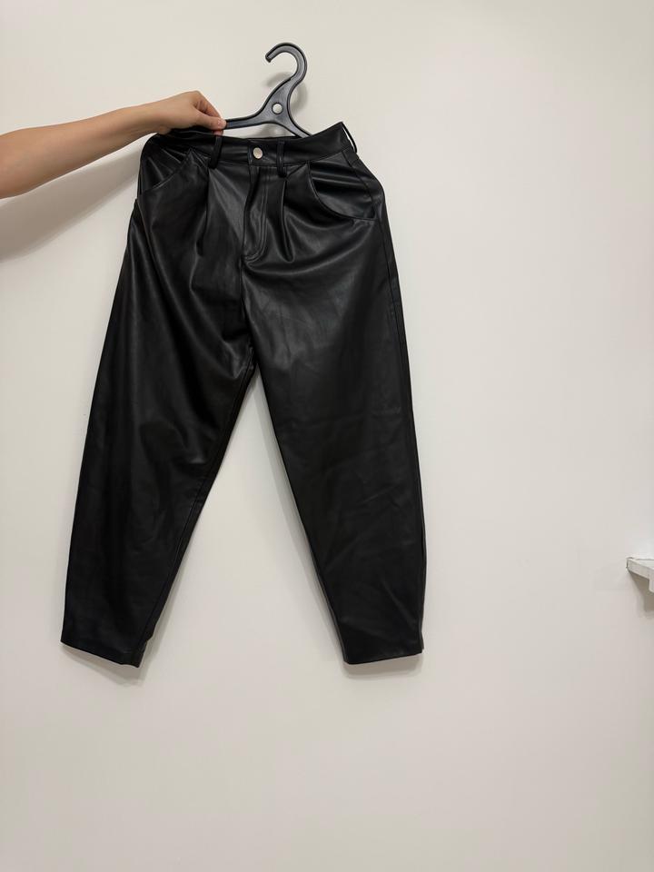 Брюки из эко кожи