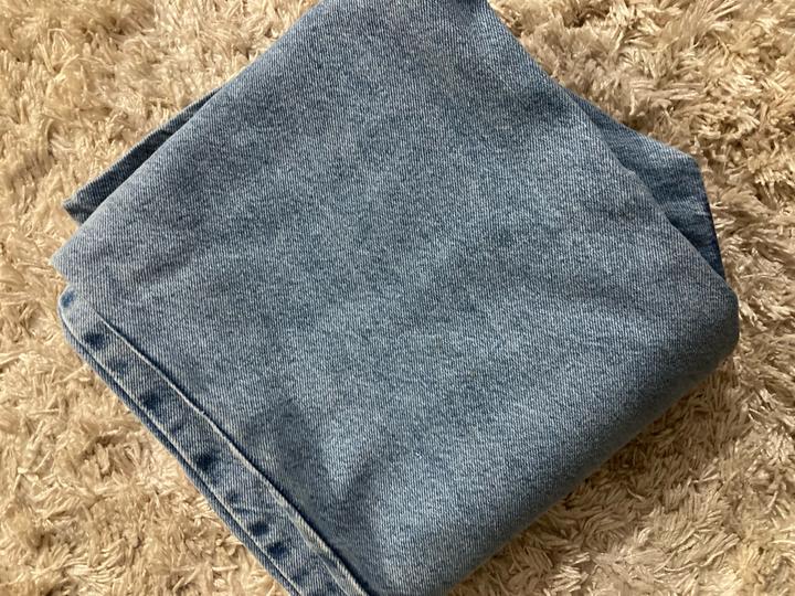 Голубые широкие джинсы 34