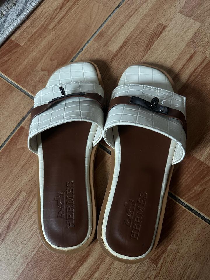 Шлепанцы Hermes