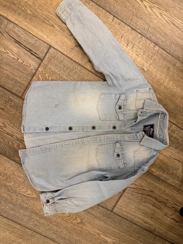 Джинсовая рубашка