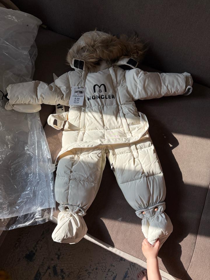 Зимний комбинезон новый