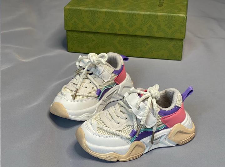 Кроссовки для девочек