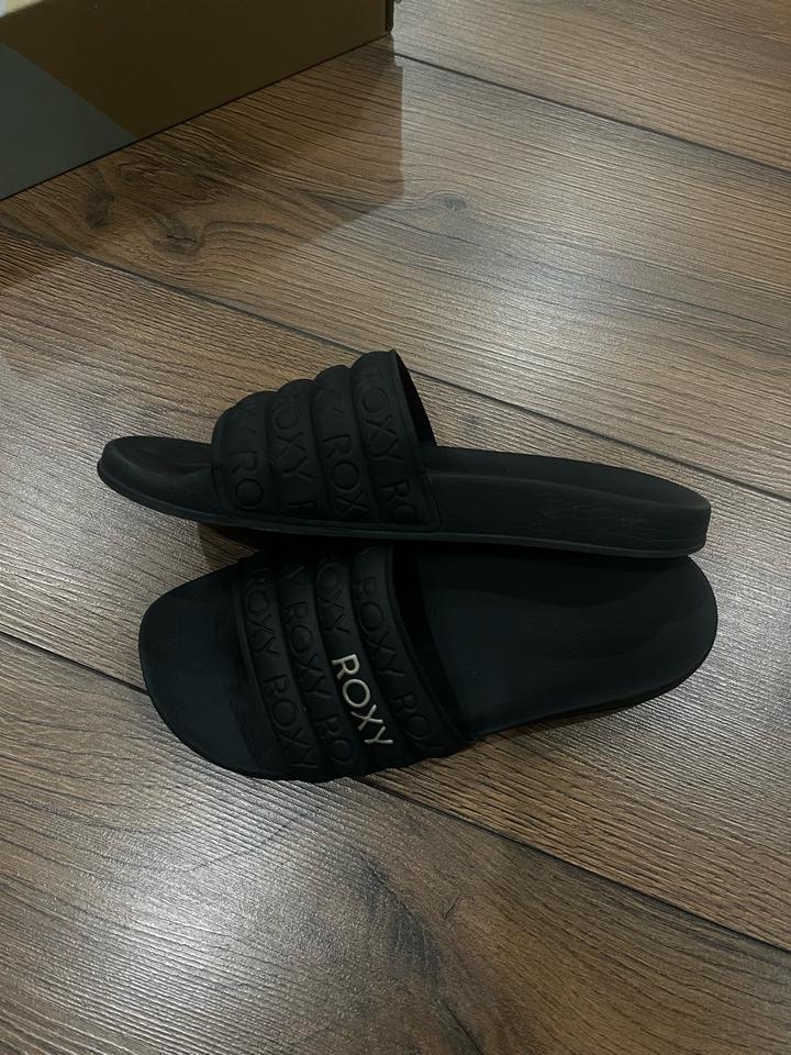 Резиновые сланцы Roxy