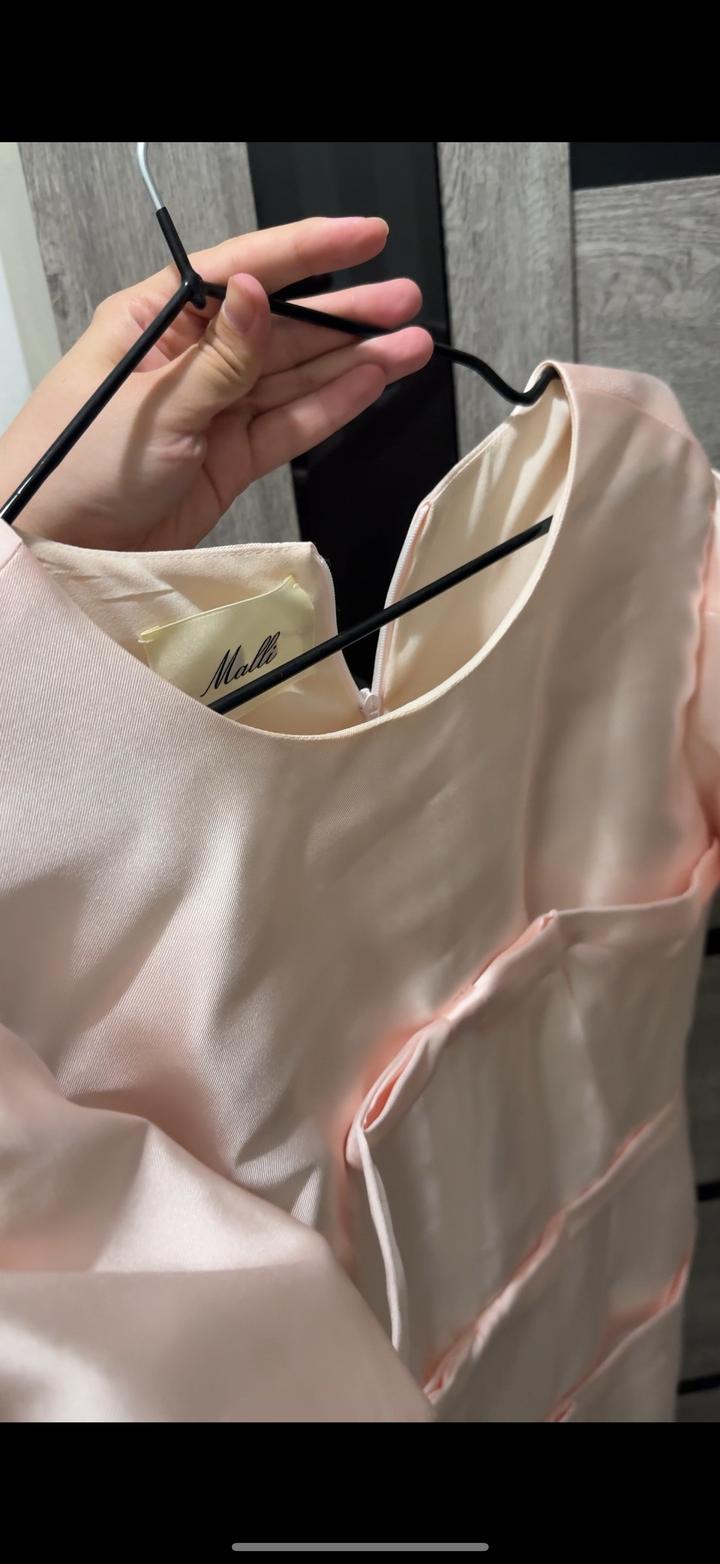 Нежно розовое платье Malli