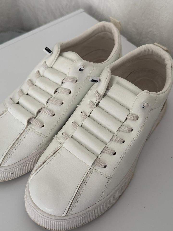 Мужские кроссовки