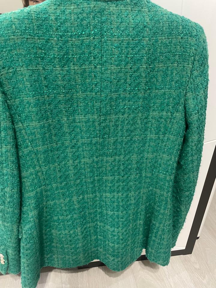 Зеленый пиджак Zara