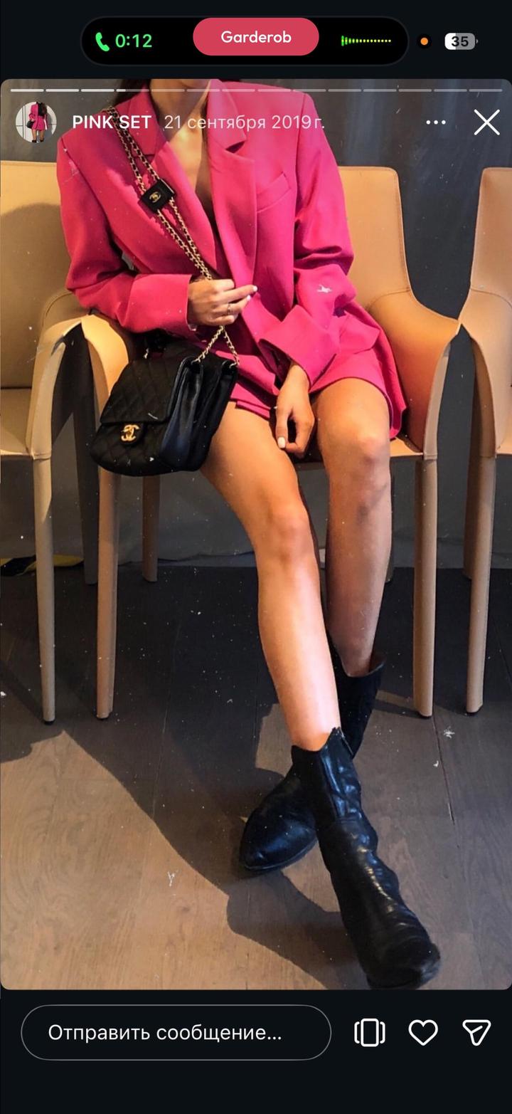 Костюм от Eternum оригинал розовый пиджак и юбка-шорты размер S