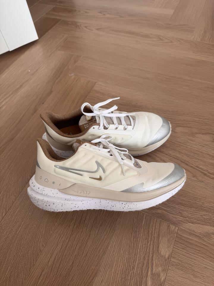 Кроссовки непромокаемые для бега