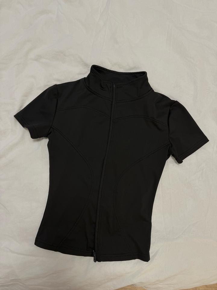 Рашгард, топ спортивный