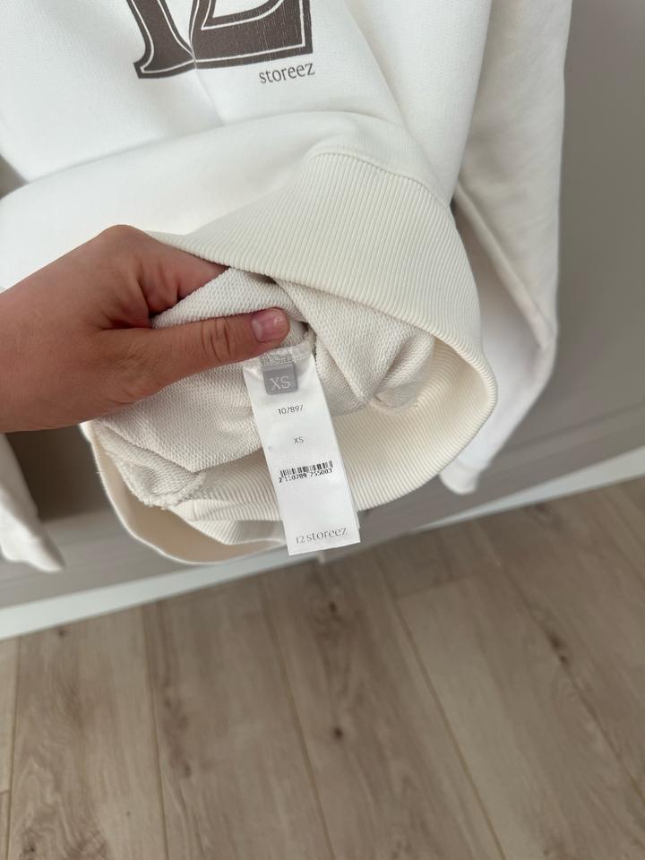 Свитшот 12 storeez