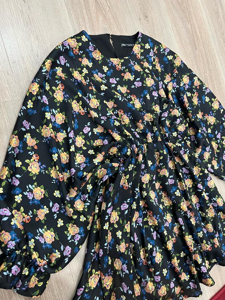 Короткая милая платья от Зара