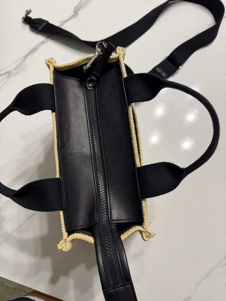 Продам сумку DKNY