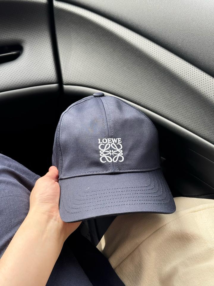 Кепка LOEWE