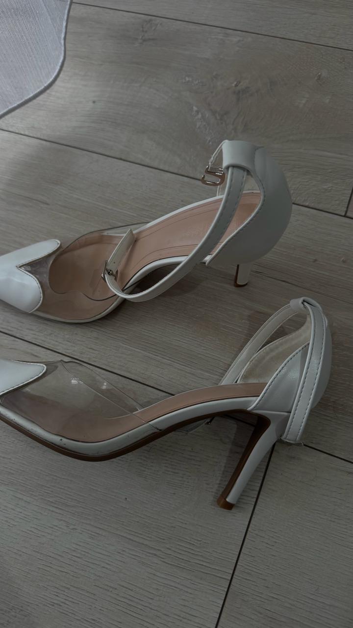 Продаю туфли