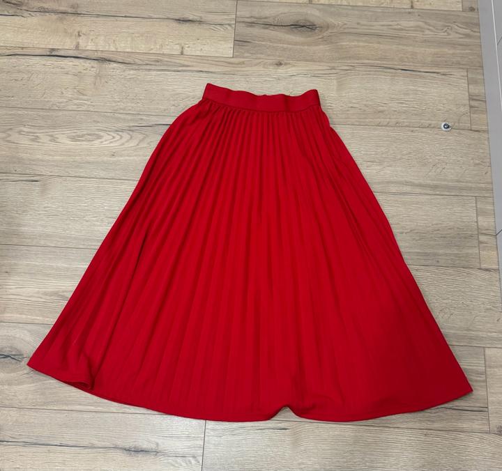 Красная юбка reserved