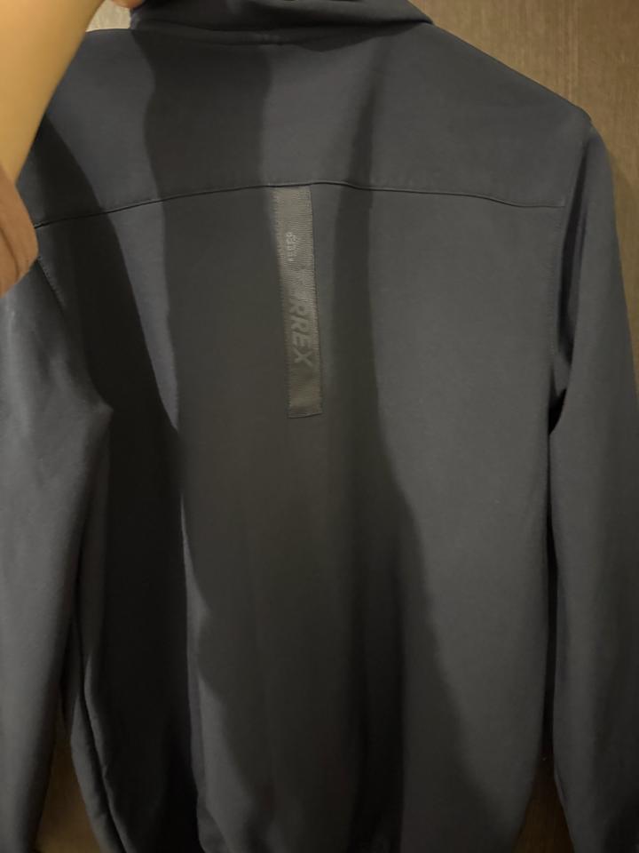 Мужская курточка Adidas m