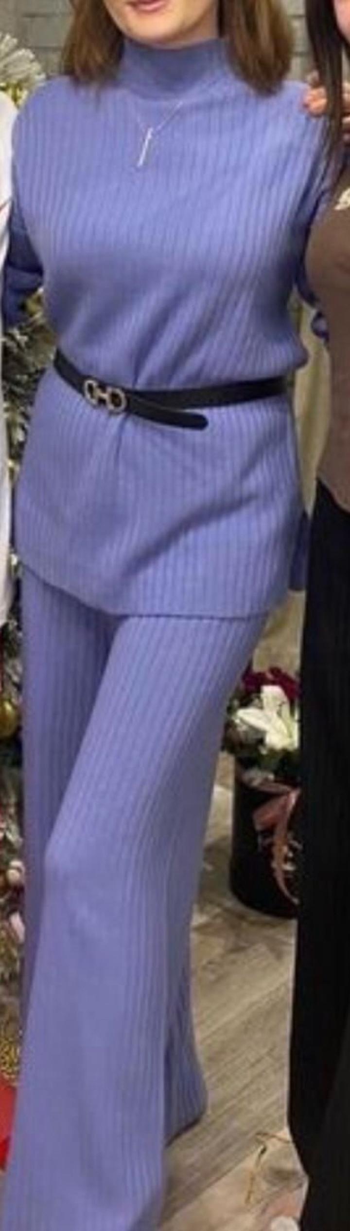 Шикарный трикотажный костюм