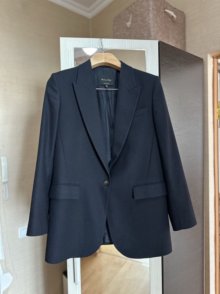 Костюм Massimo Dutti 