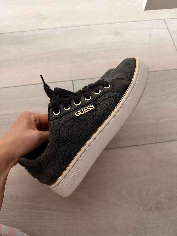 Кеды Guess, 37 р