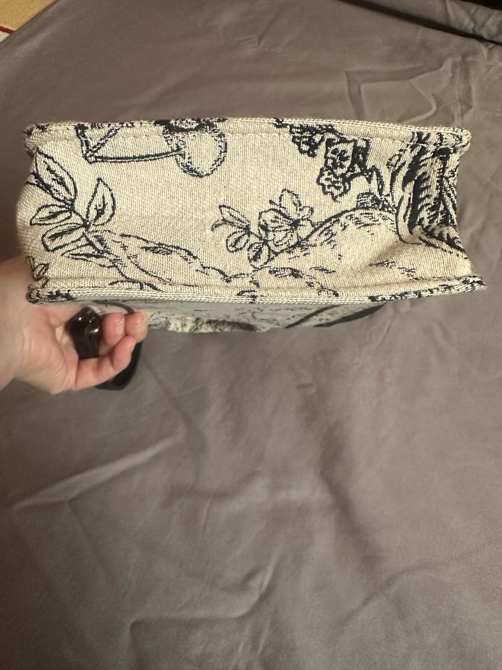 Мини сумка Urban Revivo
