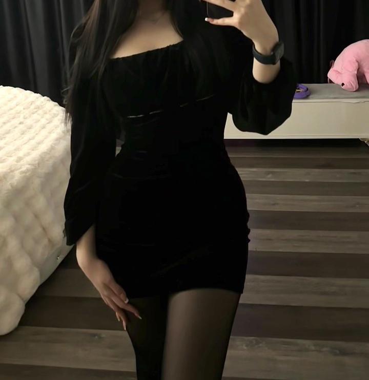 Платье вельветовое 40-42