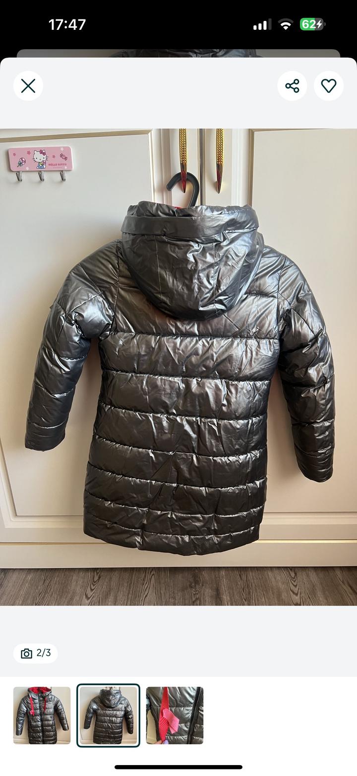 Серебристый отличный пуховик!!!