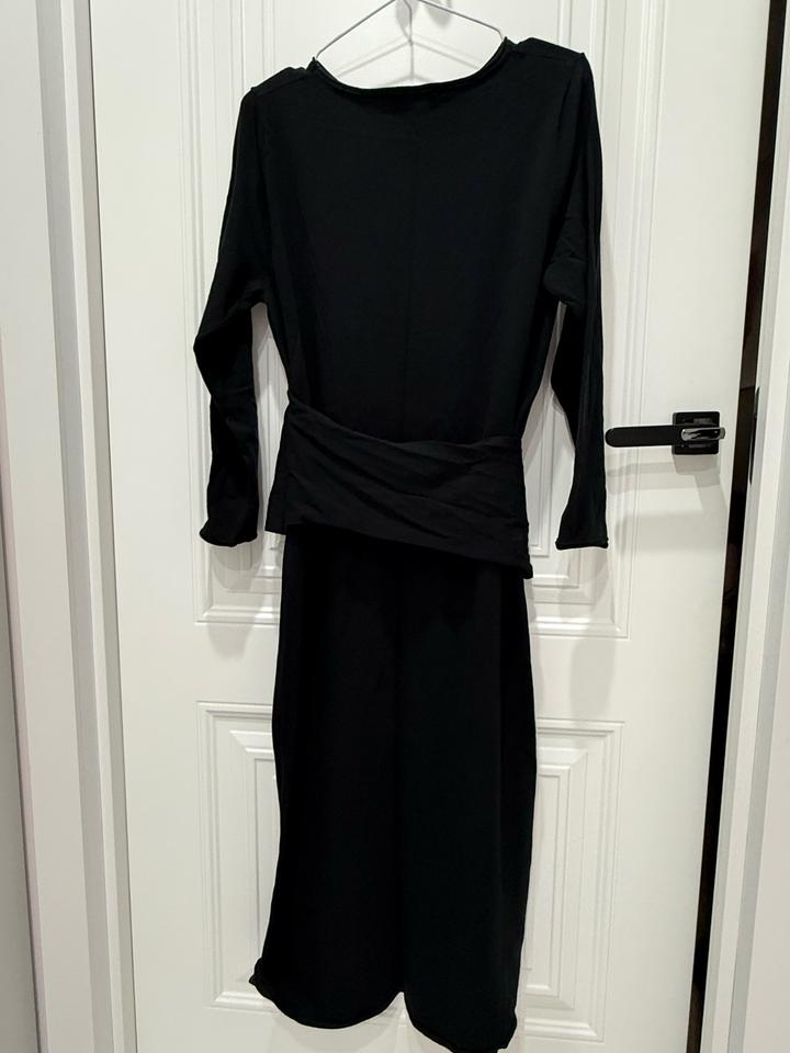 Черное трикотажное платье Zara