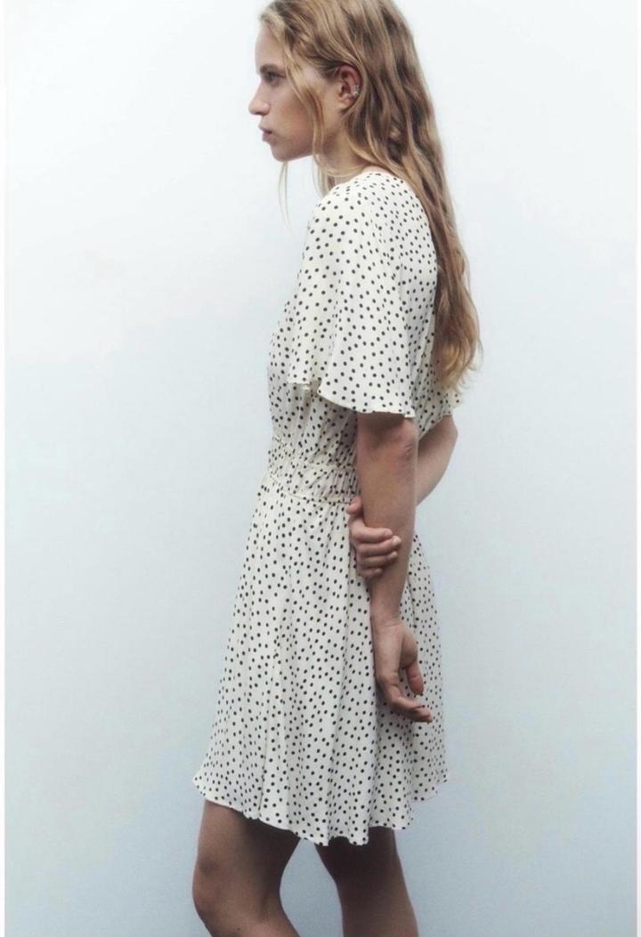 Платье Zara