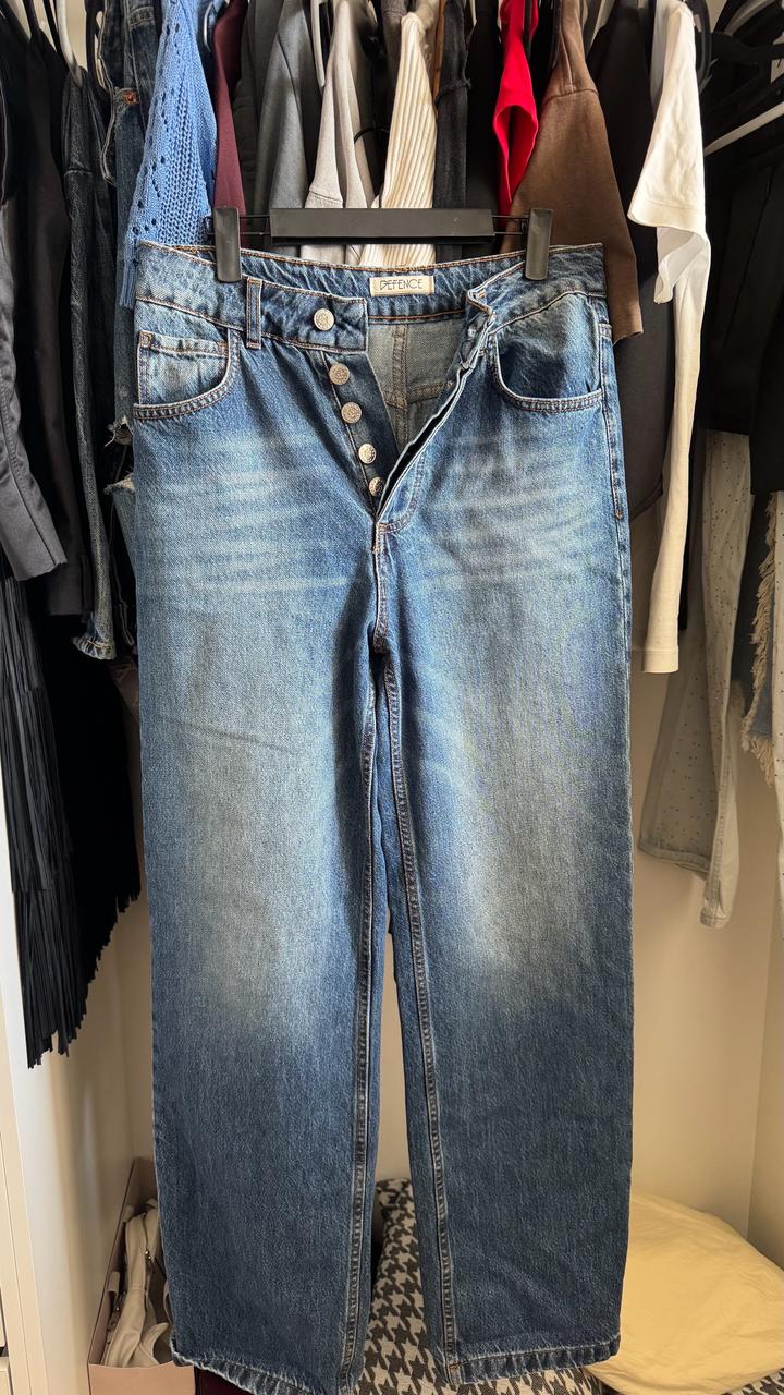 Джинсы покупала в Итальянском магазине