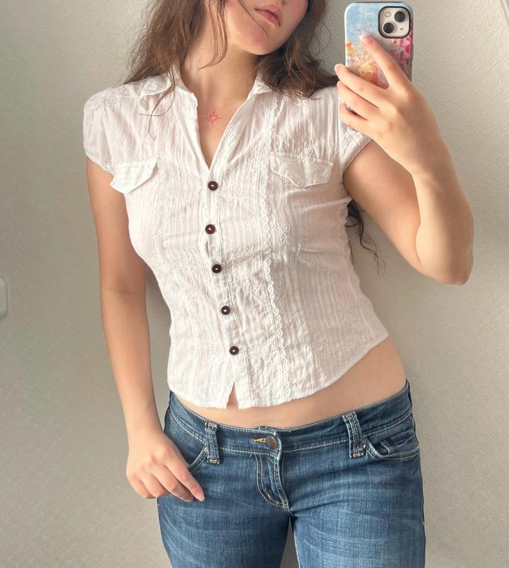 Легкая блузка