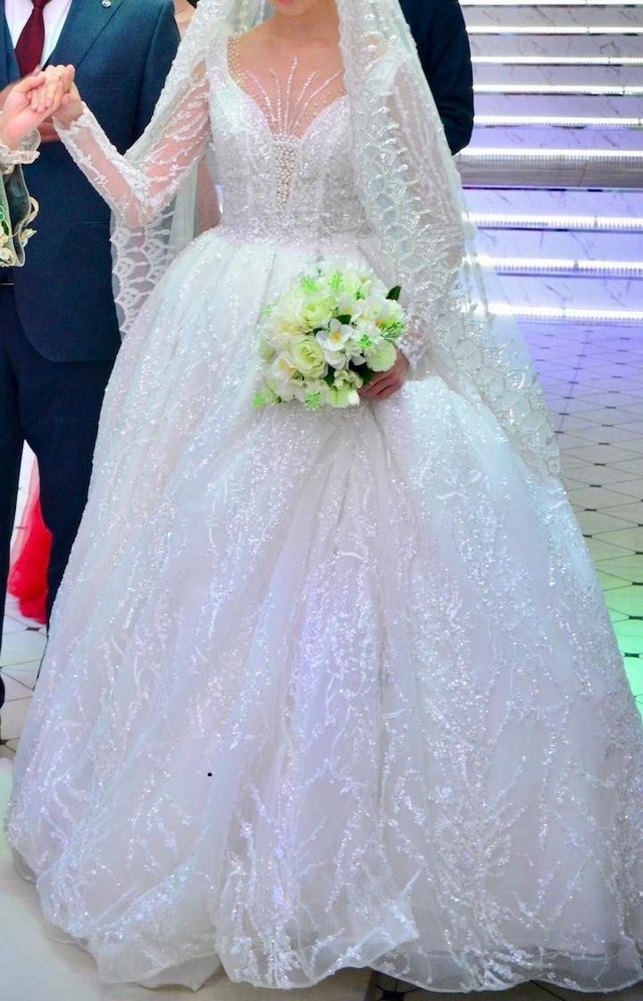 Свадебное платье