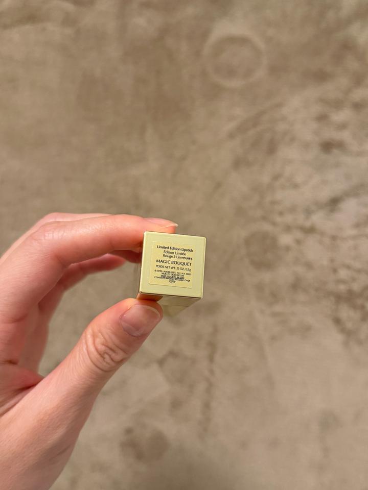Помада от Estée Lauder