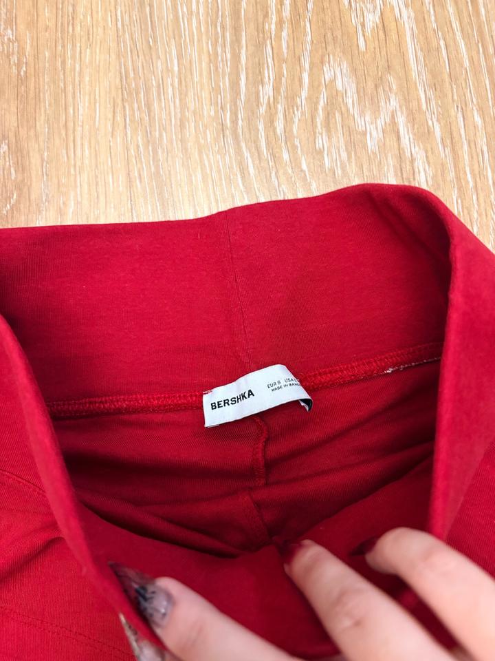 Мини шорты BERSHKA
