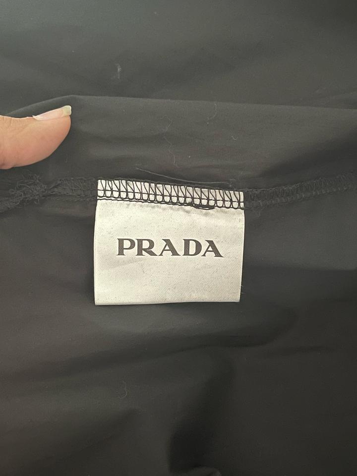 черная рубашка Prada