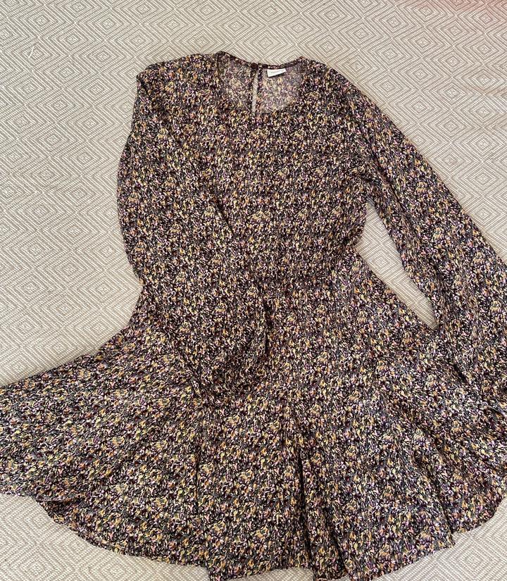 Цветочное легкое платье.