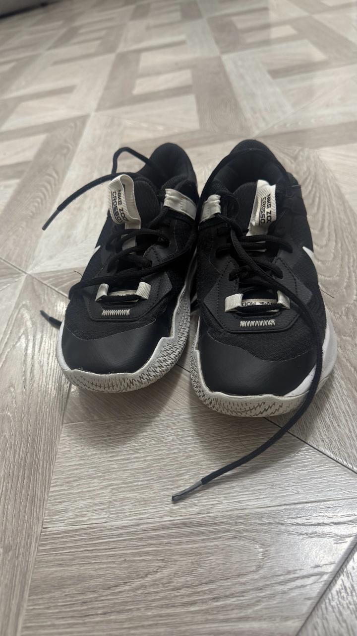 Кроссовки Nike