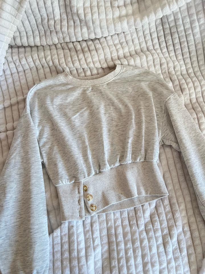 Кофта пуловер серая