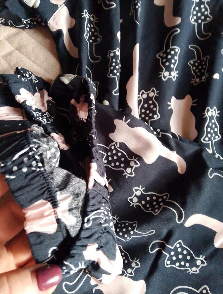 Пижама из вискозы с котиками размер M или 44-46 новая, в упаковке, с биркой