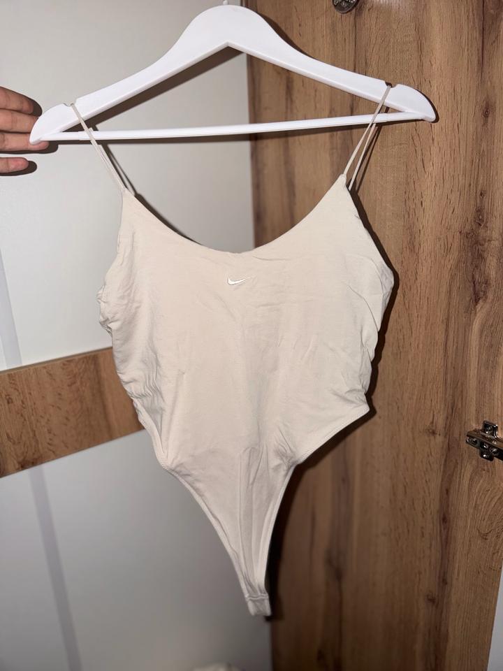 Nike Боди