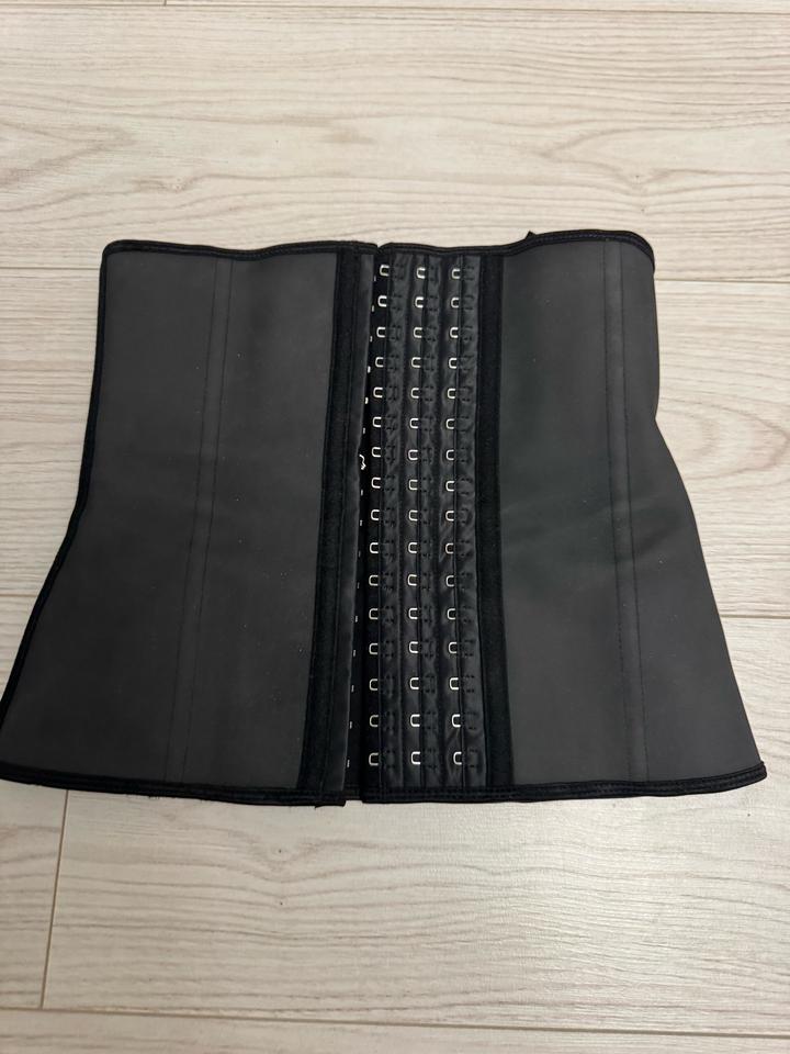 Плотный корсет