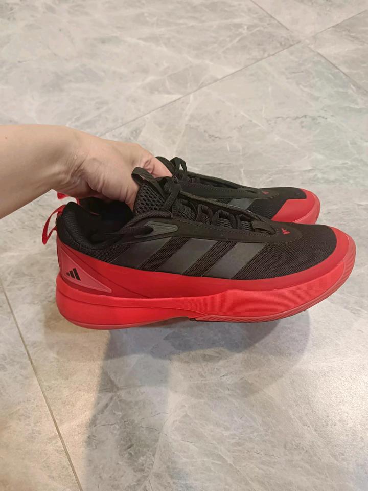 Кроссовки Adidas UK6 - 38 размер.