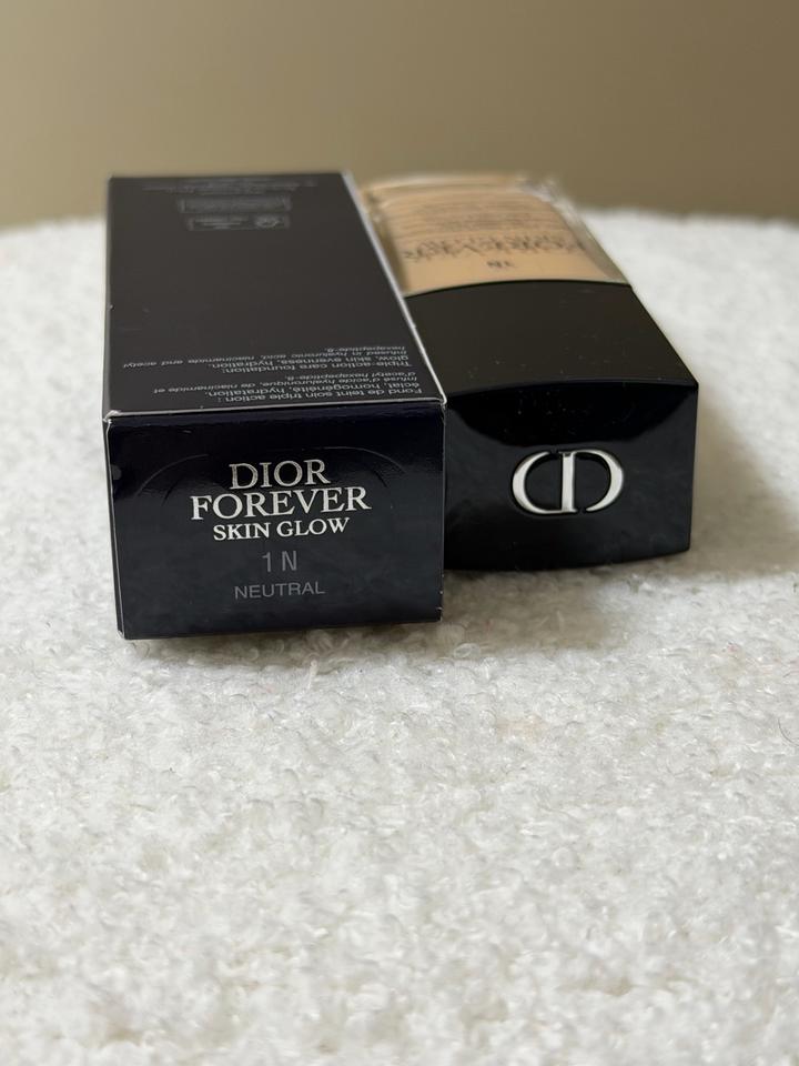 Dior Forever Skin Glow SPF 25 PA++